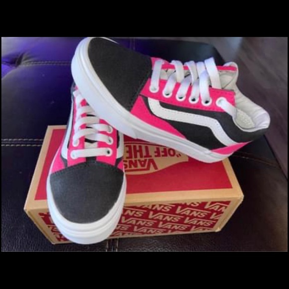 Kids Vans - Picture 1 of 4